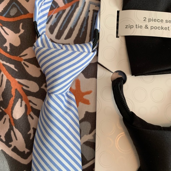 Wonder nation boys 2 pack of ties (one size) black zip tie & black pocket square - Picture 3 of 4